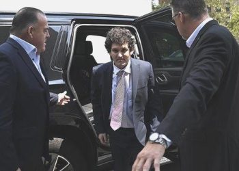 FTX’in kurucusu hakkındaki “dolandırıcılık” davası başladı