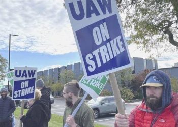 Kamyon üreticisi Mack Trucks’ta da grev başladı