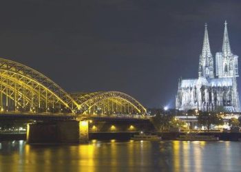 Almanya’da bütçe krizi derinleşiyor