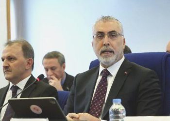 Bakan Işıkhan: Çalışanlarımızı enflasyona ezdirmeyeceğiz