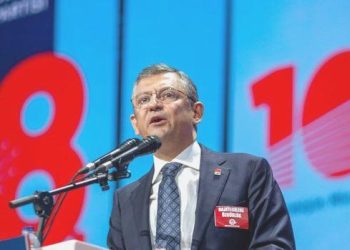 CHP’nin yeni genel lideri Özgür Özel oldu