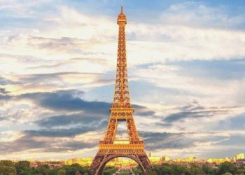 Fransa’da enflasyon gerilerken büyüme daraldı