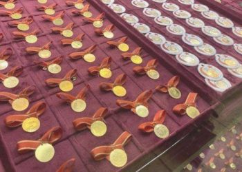 Gram altın yeni haftaya rekorla girdi