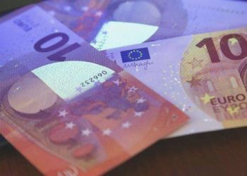 Hür piyasada döviz açılış fiyatları (20.11.2023)