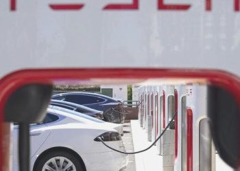 Reuters: Tesla Almanya’da ucuz araç üretimine başlayacak