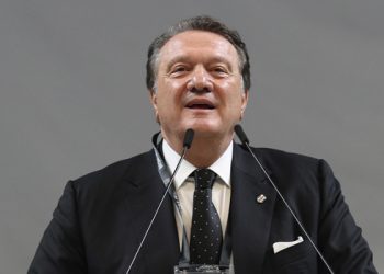 Beşiktaş Kulübünün 35. başkanı Hasan Arat oldu