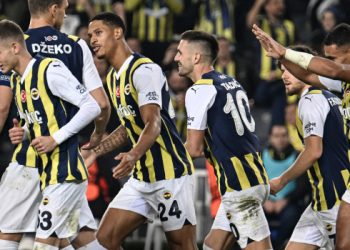 Fenerbahçe, Konferans Ligi’nde grubunu lider tamamladı
