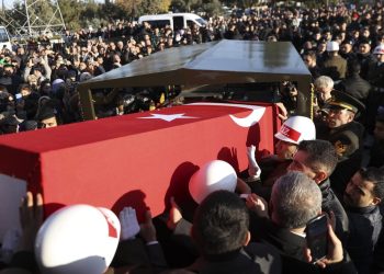 Pençe Kilit şehitleri son yolculuğuna uğurlandı