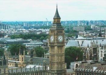 İngiltere’de konut bölümü Kasım’da daraldı