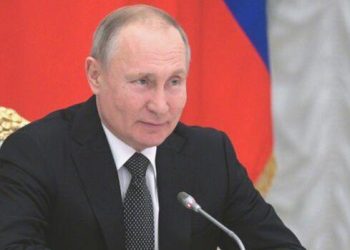 Putin başkanlık için resmen aday
