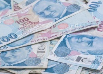 Tüketici kredilerinde büyüme ticari krediyi aştı