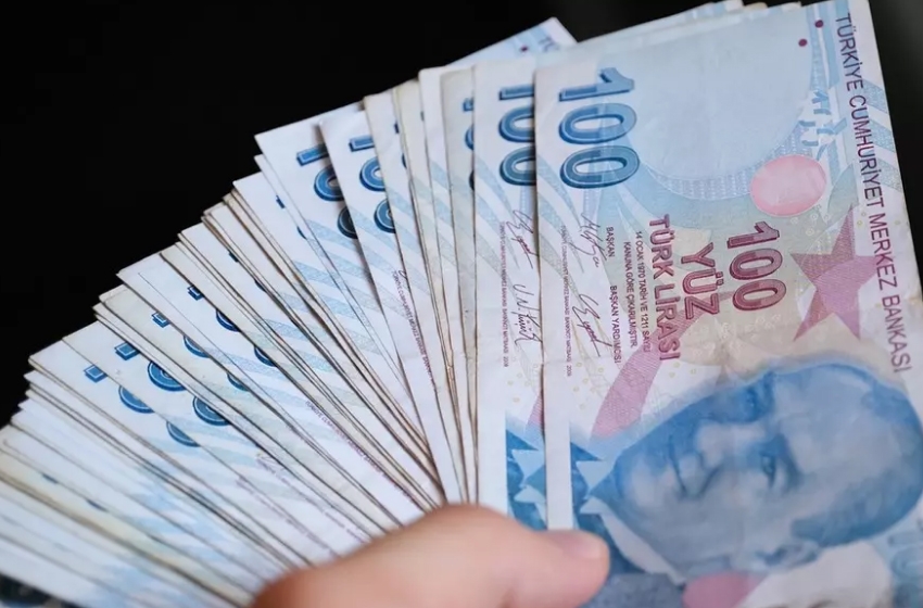 Hükümet, emekliye ek zam ve en düşük emekli maaşı için çalışma başlattı