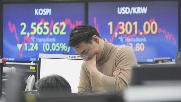 Asya piyasaları çoğunlukla düşüşte