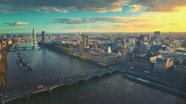 İngiltere’de enflasyon yıllık bazda beklentilerin üstünde