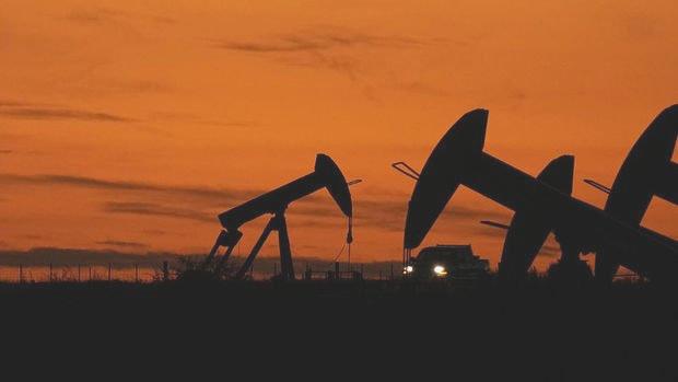 Petrol haftalık kara yöneldi