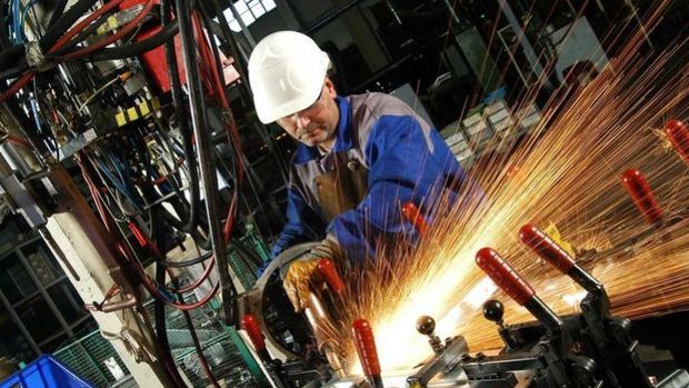 İmalatta bozulma 7. ayda da sürdü, üretim 6 ayın en düşük hızında