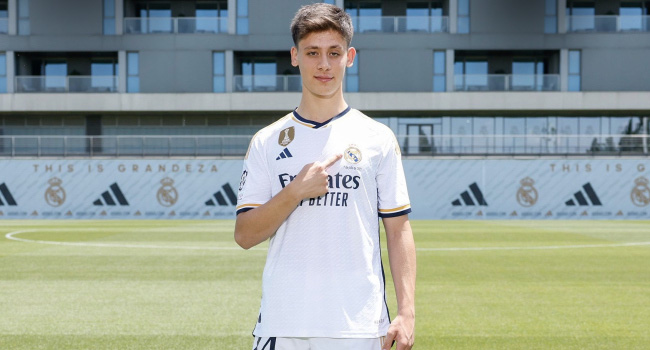 İşte Türkiye futbol tarihinin transfer ‘en’leri