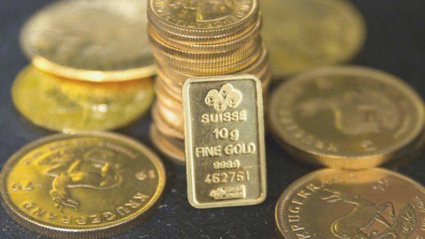 Altın Fed tutanakları öncesi çıkarlarını korudu