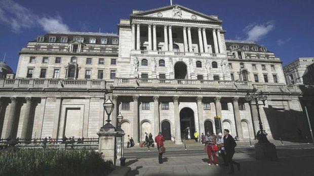 BoE faizi 15 yılın doruğunda sabit tuttu