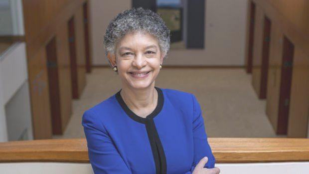 Boston Fed Lideri Collins’den faiz beklentisi