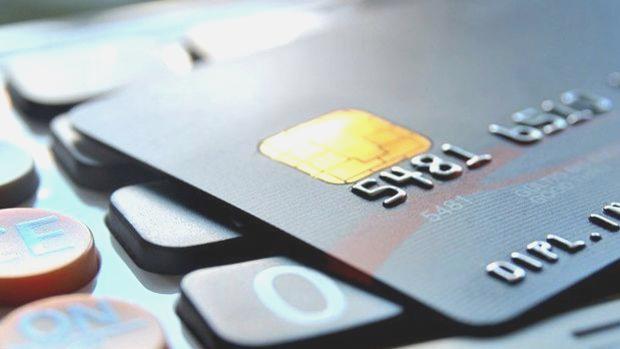 Sıkılaşmaya kart harcaması manisi