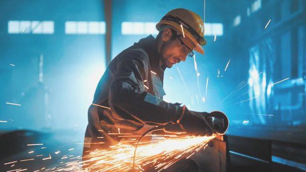 Üretimin üzerinde çoklu kıskaç