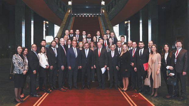 Yılmaz, Deutsche Bank temsilcileriyle görüştü