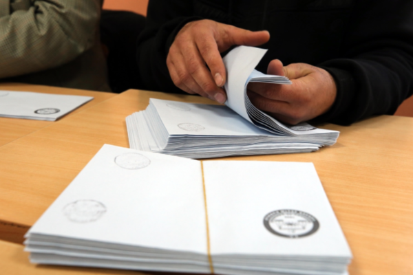 31 Mart yerel seçimleri için oy kullanma işlemleri başladı