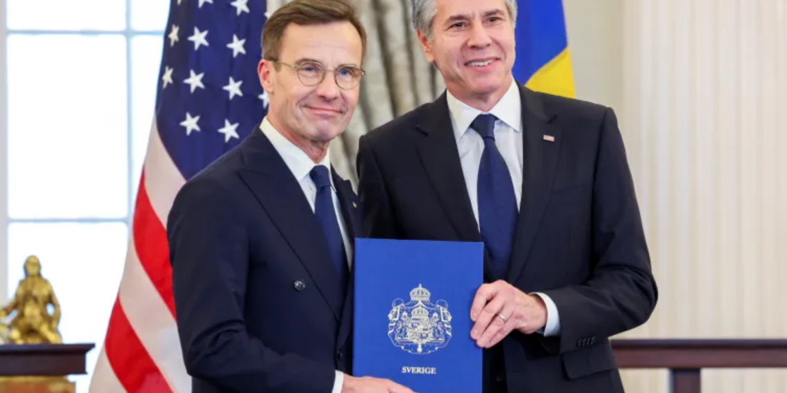 İsveç, NATO’nun resmen 32. üyesi oldu