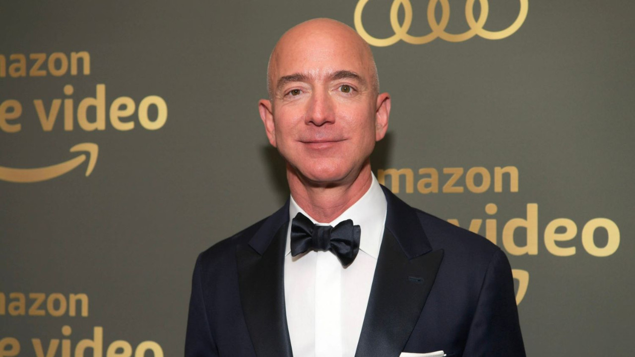 Jeff Bezos yeniden dünyanın en zengini oldu