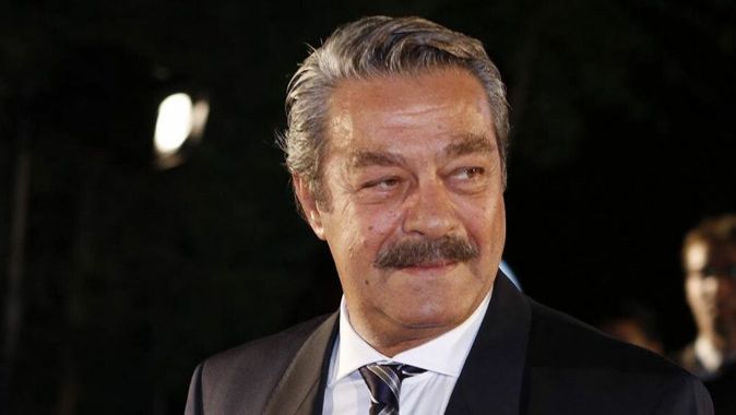 Kadir İnanır hastaneye kaldırıldı