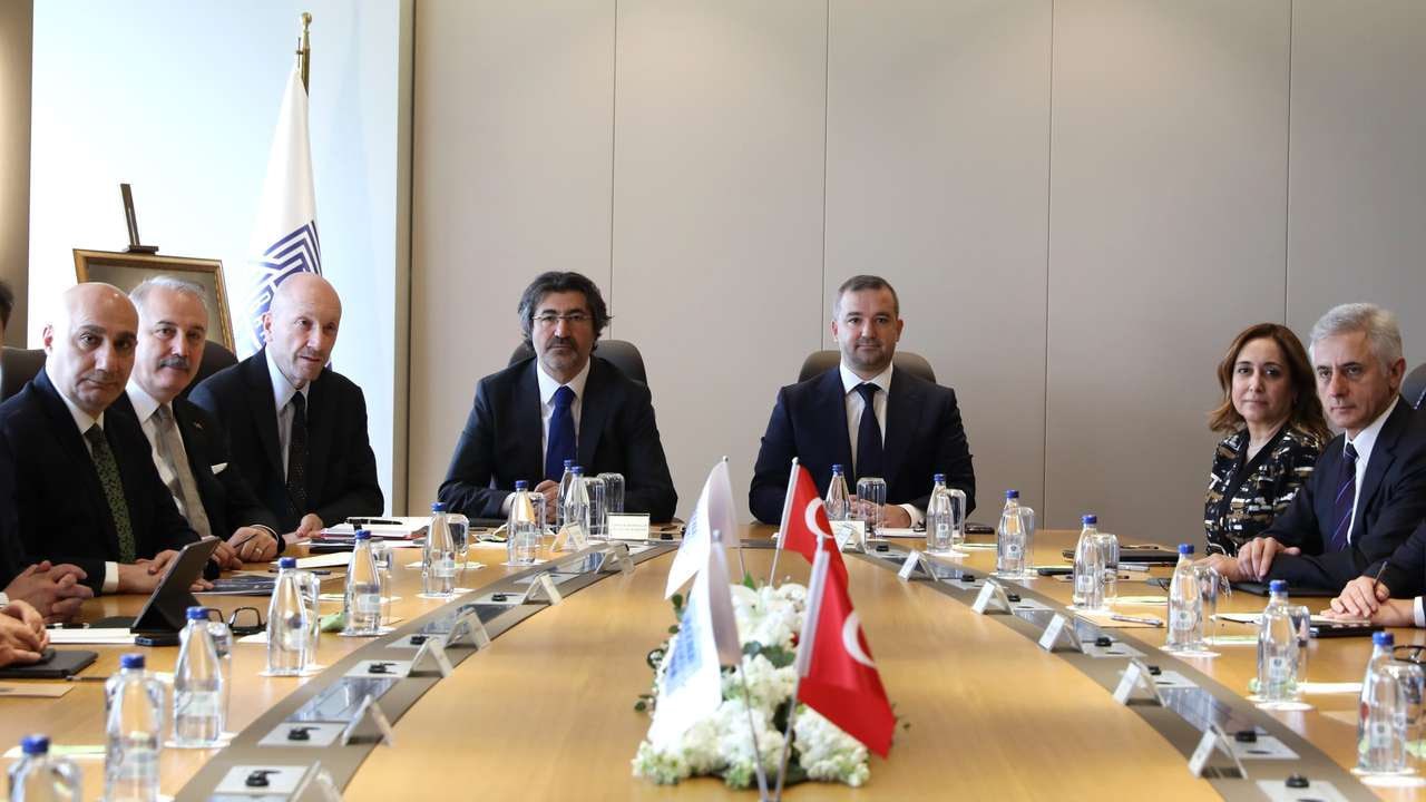 TCMB Başkanı Karahan: Sıkı parasal koşulları sürdüreceğiz