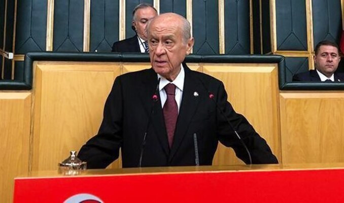 Bahçeli: Türk polisine saldıranlar haçlı kalıntısıdır