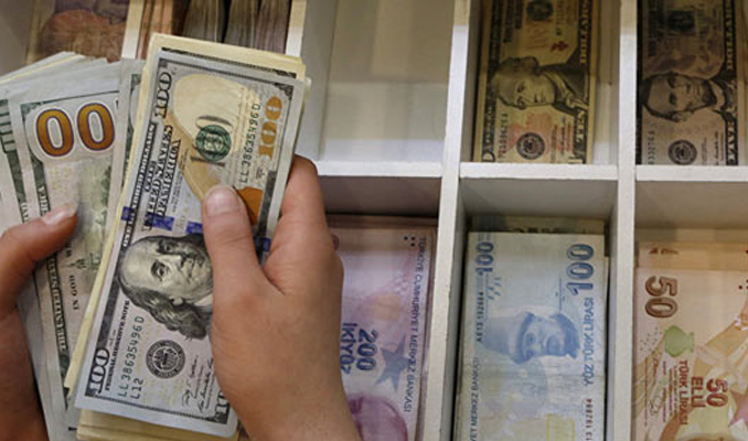 Döviz mevduatı 2,5 milyar dolar azaldı