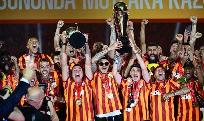 Galatasaray 24. şampiyonluğunu kutladı