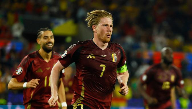 Belçika 3 puanı 2 golle aldı!