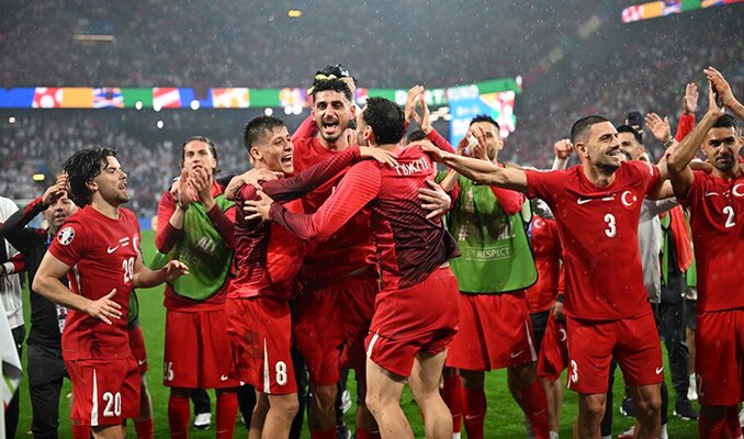 Çekya ile kader maçı! Milli Takım tur için sahaya çıkıyor