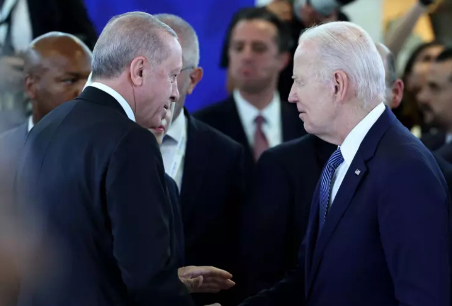 Cumhurbaşkanı Erdoğan G7’de Biden ile görüştü