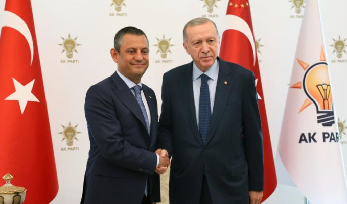 Cumhurbaşkanı Erdoğan ile CHP lideri Özel bayramlaştı