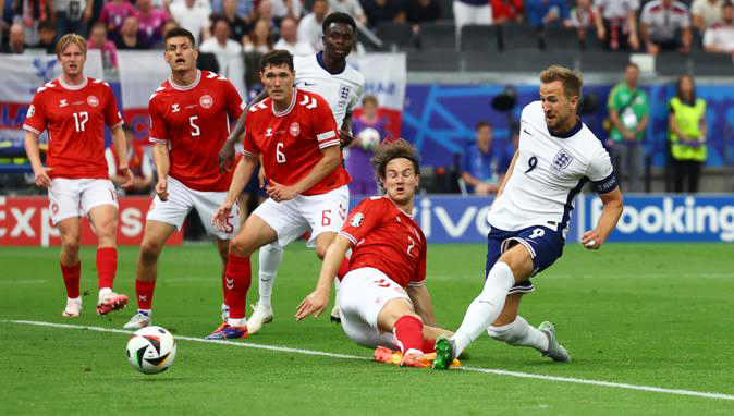 Danimarka’dan İngiltere’ye geçit yok!