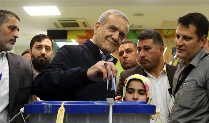 İran’da cumhurbaşkanlığı seçimi: İlk turda sonuç çıkmadı!