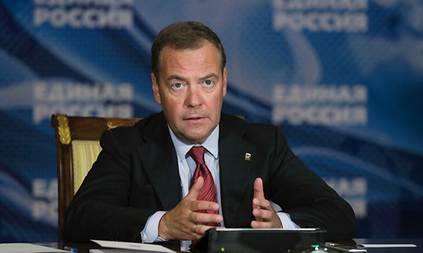 Medvedev’den ‘nükleer silah’ açıklaması: Blöf yapmıyoruz