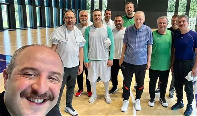 Cumhurbaşkanı Erdoğan basketbol oynadı