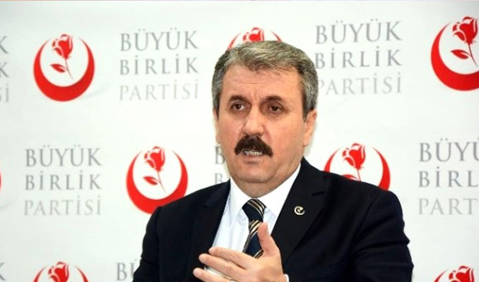 Destici: 2-3 bin lira zamla emekli nefes alamaz