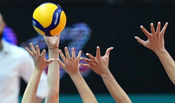 Fenerbahçe dört milli yıldızla sözleşme uzattı