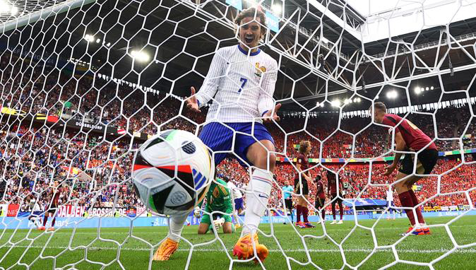 Fransa çeyrek finalde