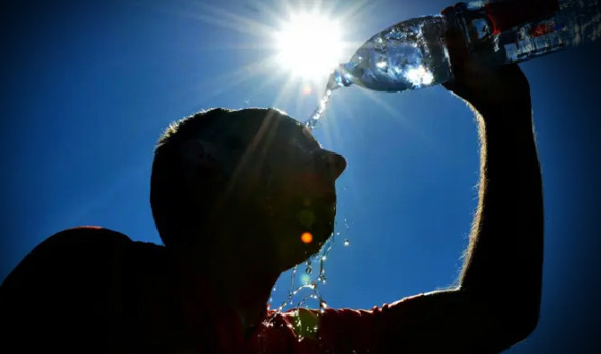Kavurucu sıcaklar devam ediyor: Sağanak bile serinletmeye yetmeyecek!