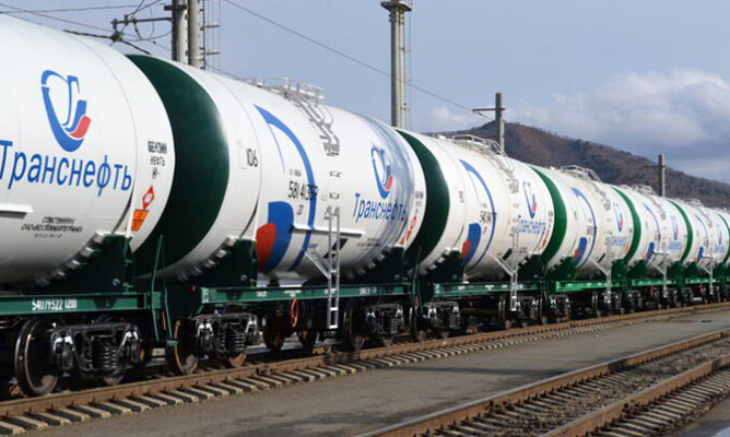 Rusya’nın dost ülkelere benzin sevkiyatı yüzde 70 geriledi