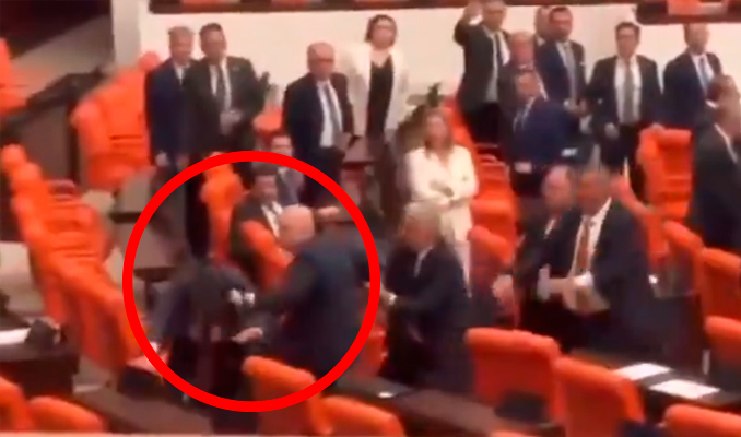 TBMM’de olay: Yumruklar havada uçuştu