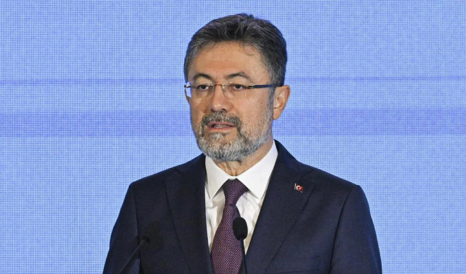 Bakan Yumaklı İzmir yangınındaki son durumu açıkladı